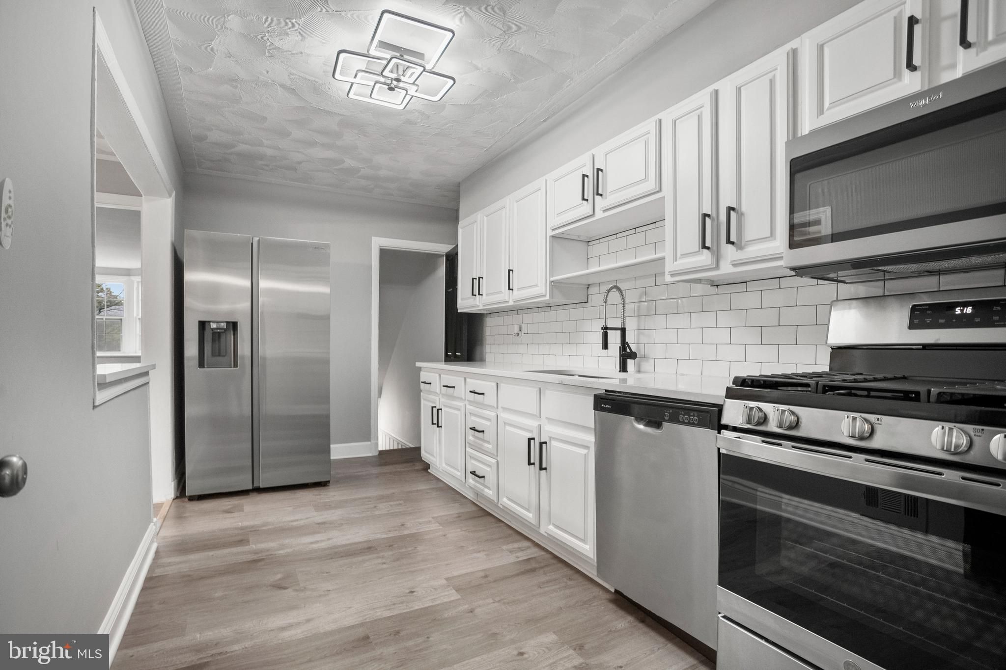 3701 Alameda