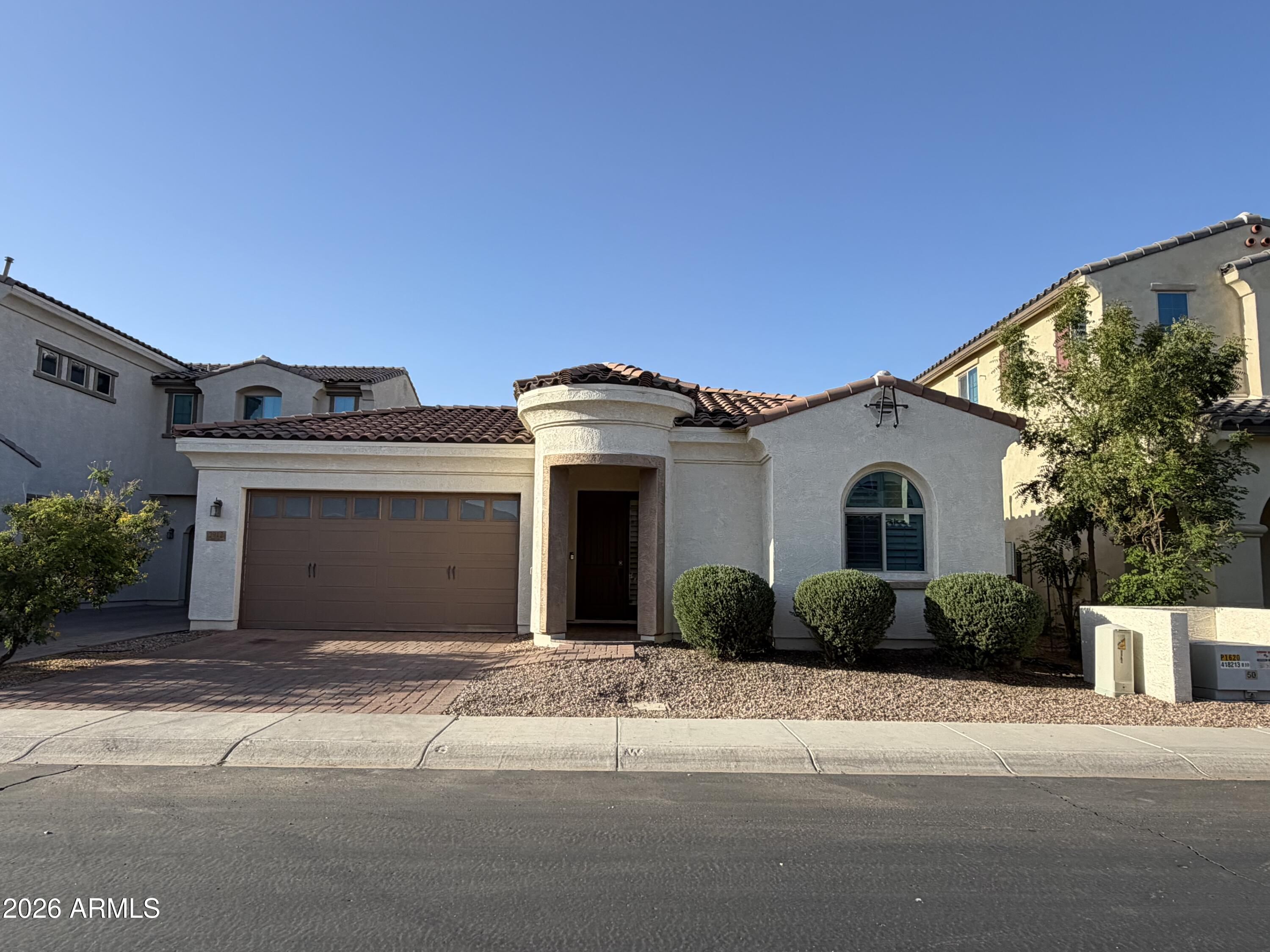 2912 E Ebony Drive