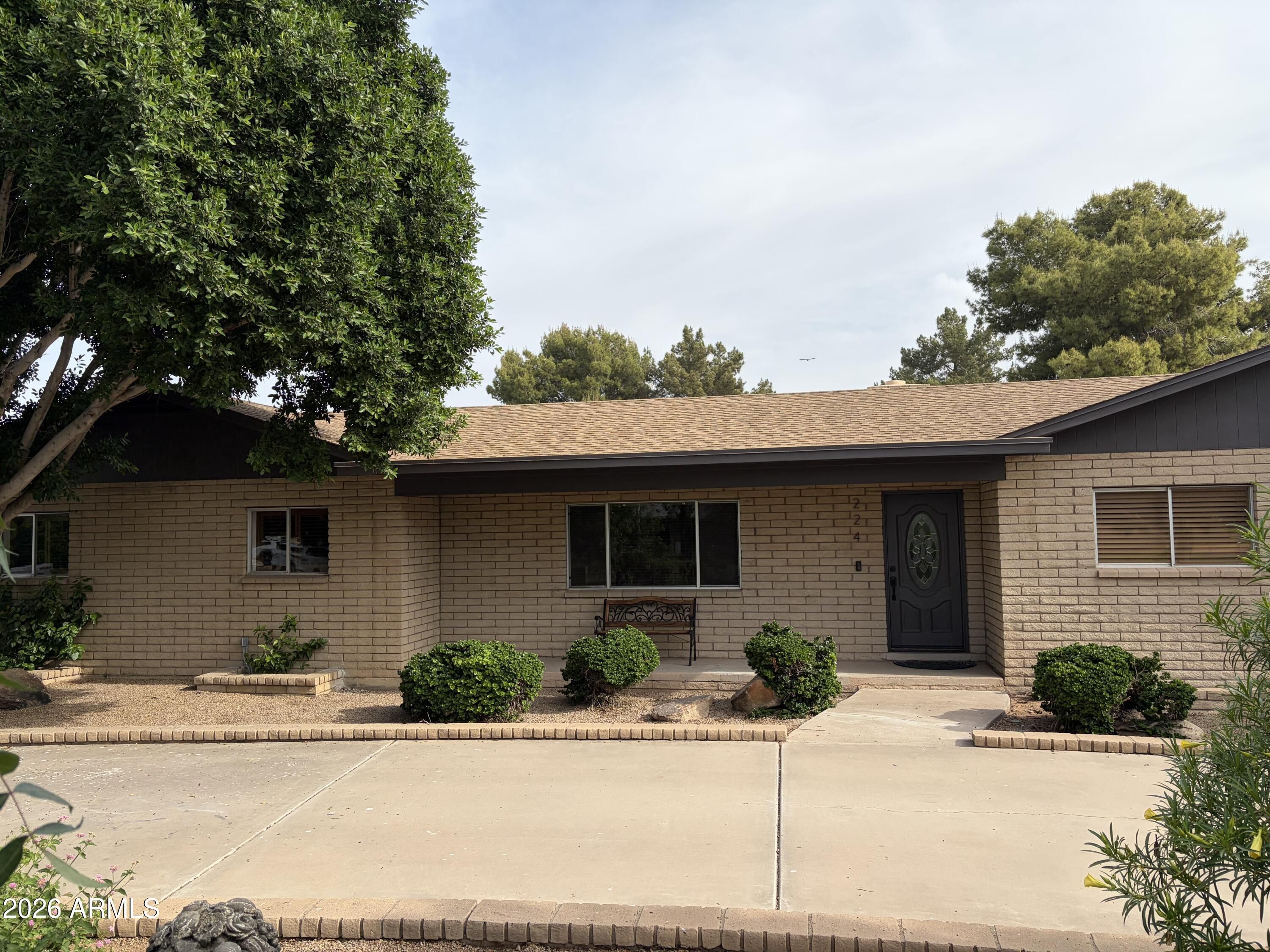 224 E Campbell Road