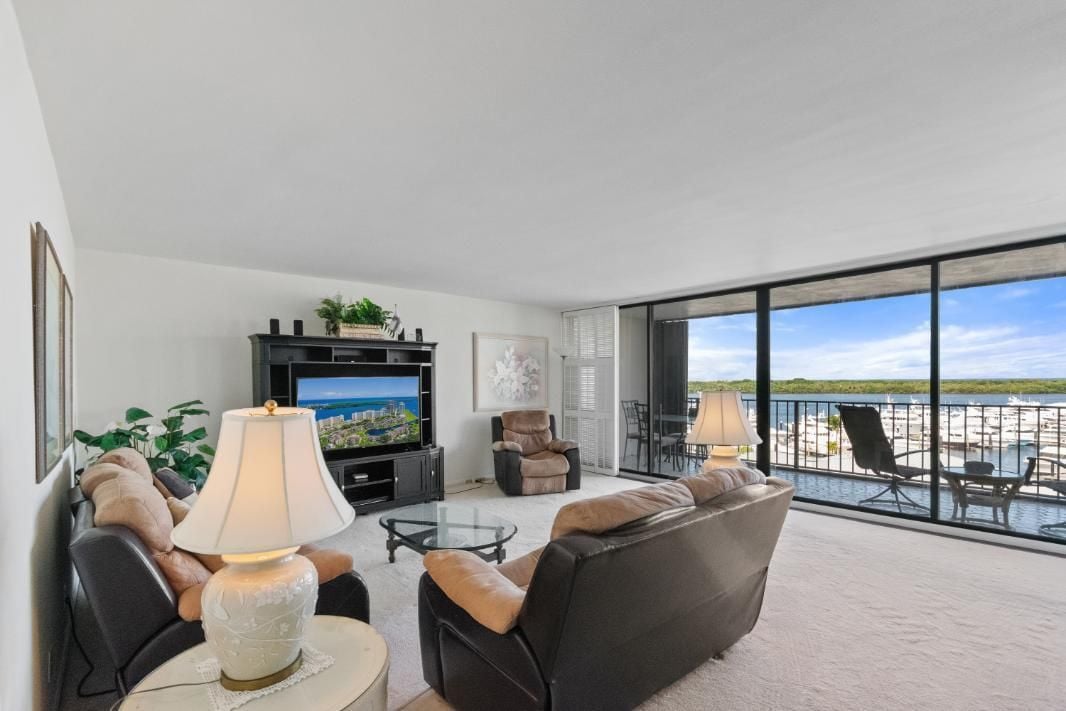 120 Lakeshore Drive 735