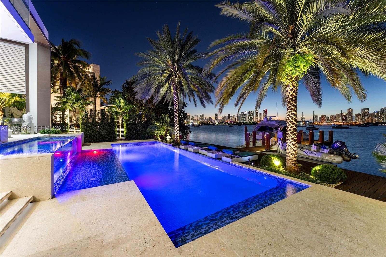 441 N Hibiscus Drive