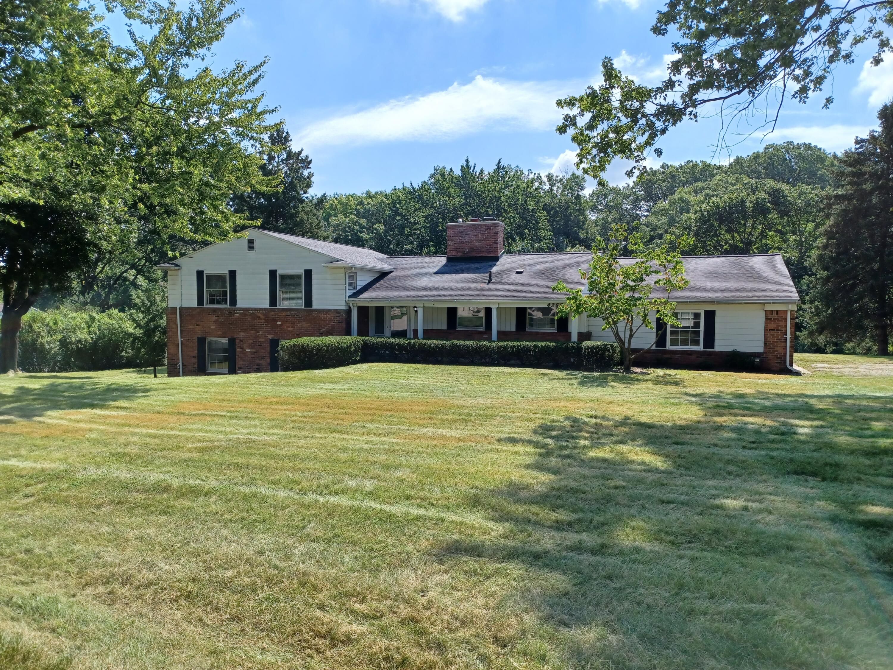 4265 Pine Tree Trail