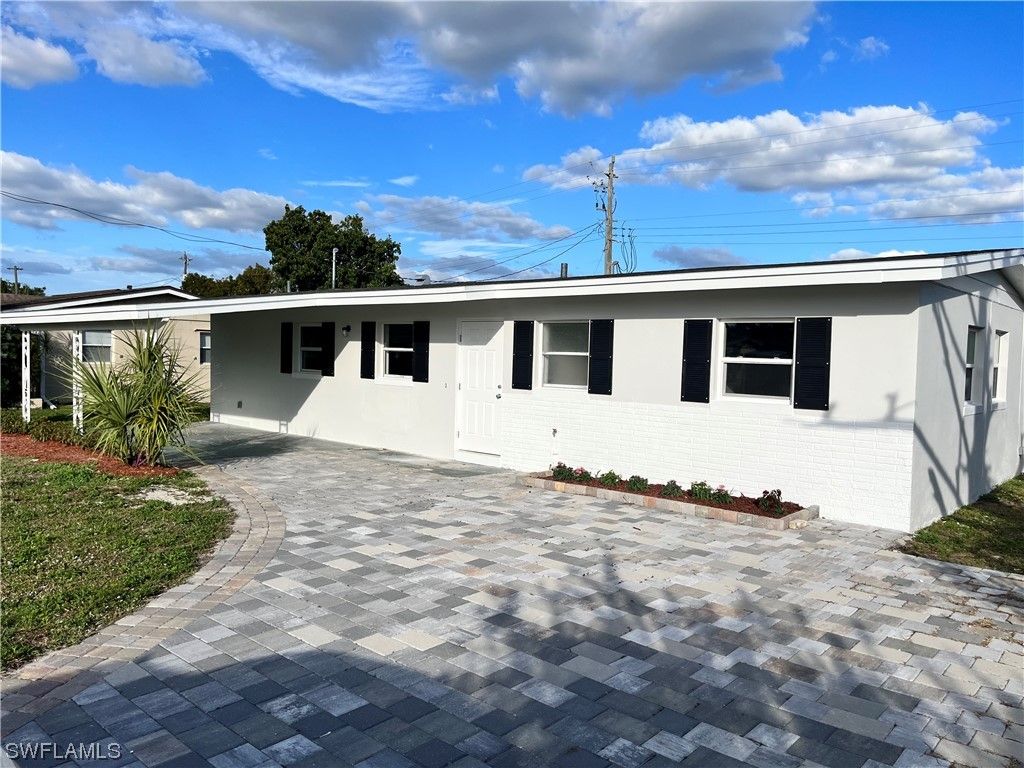 3547 Royal Palm Avenue