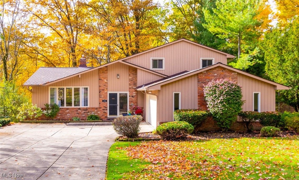 32760 Ledge Hill Drive