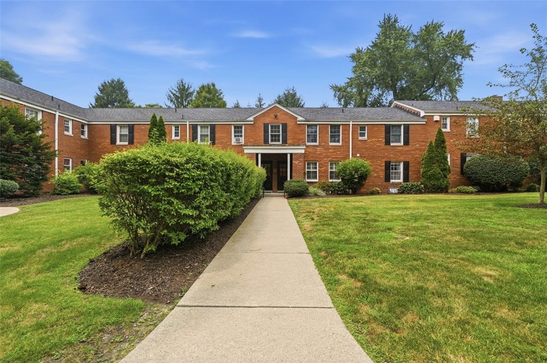 832 Thorn St 14