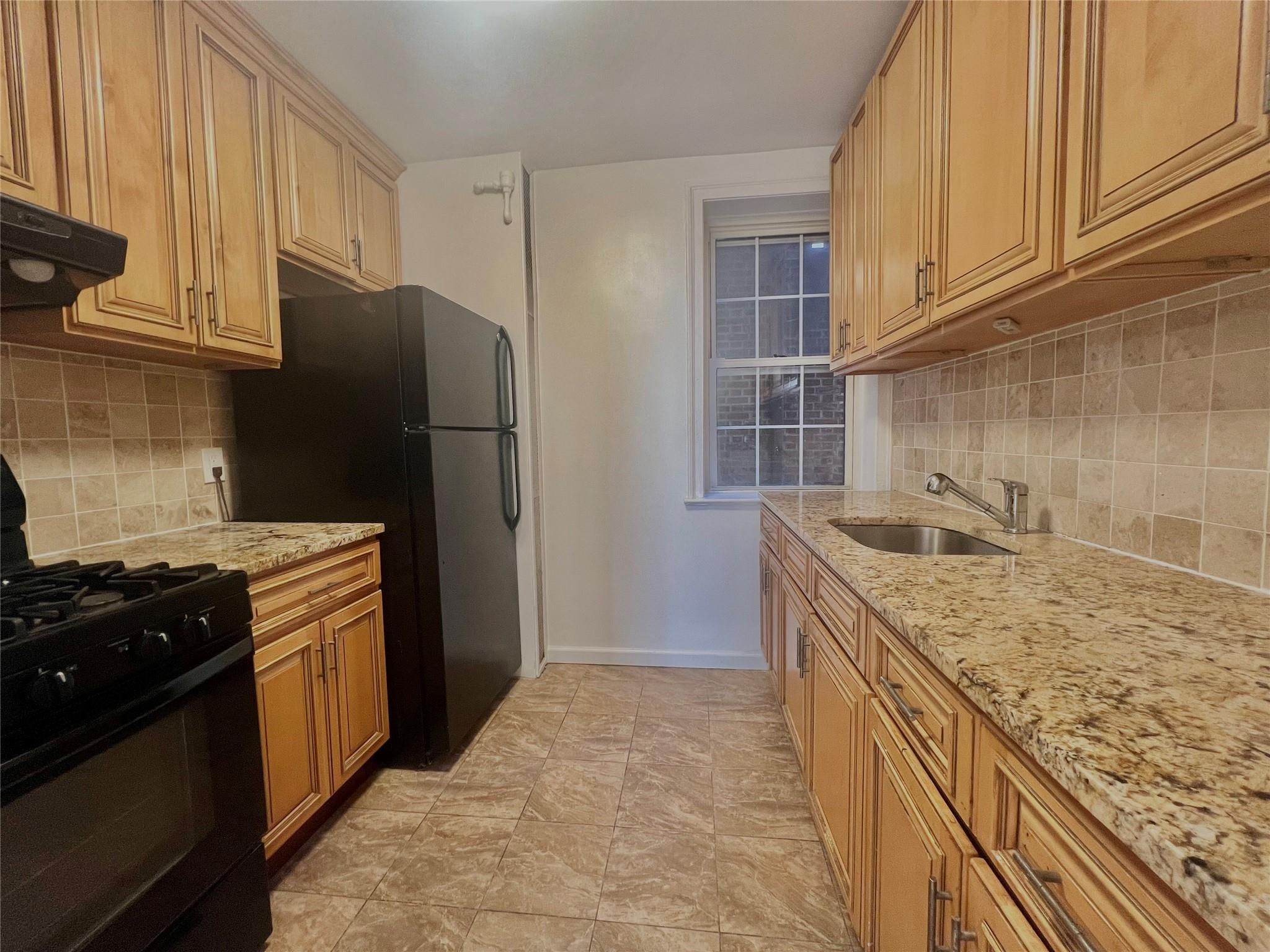 208 Centre Avenue 1A
