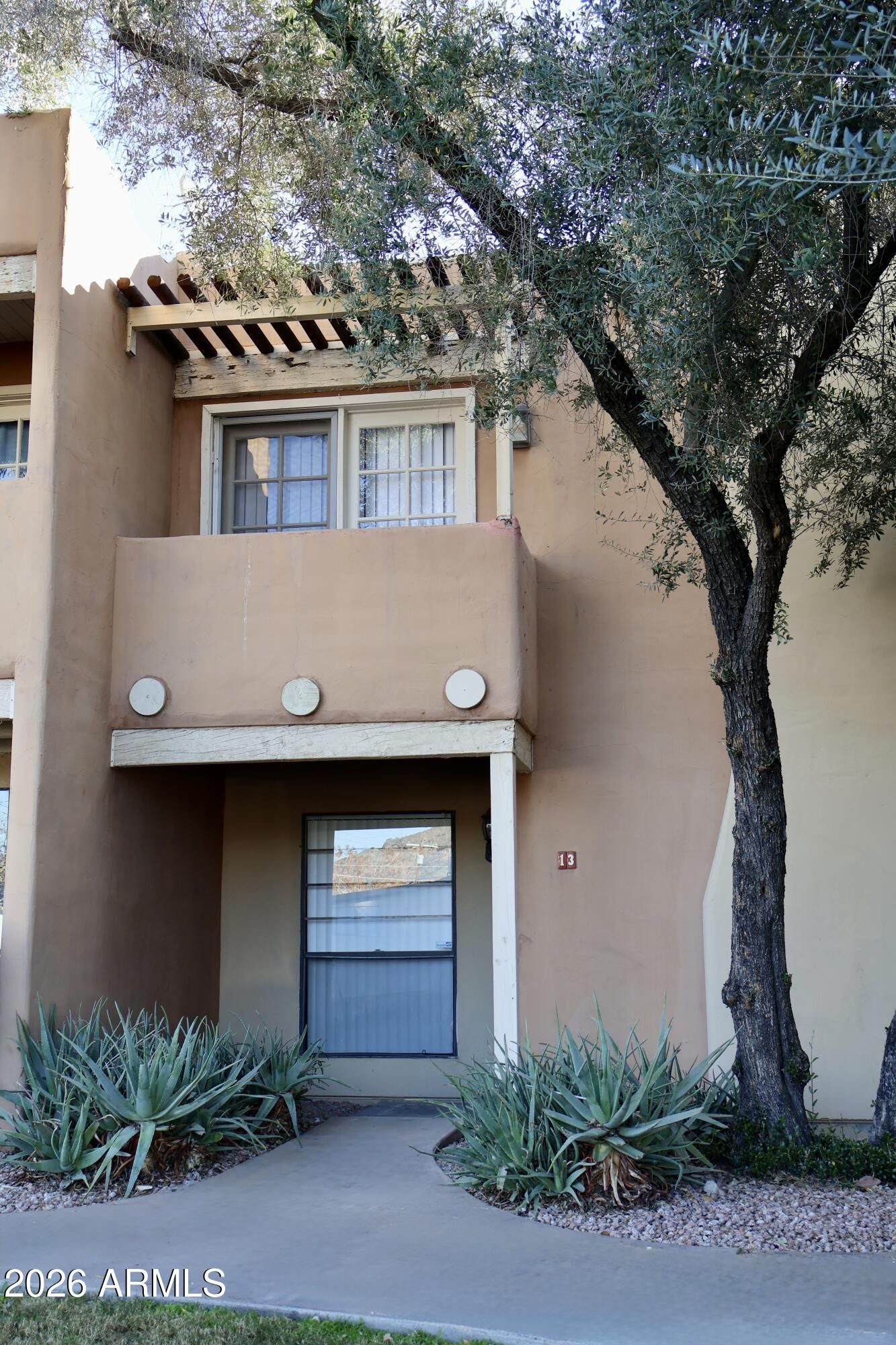 1425 E Desert Cove Avenue 13