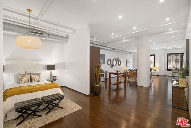 1645 Vine Street 703