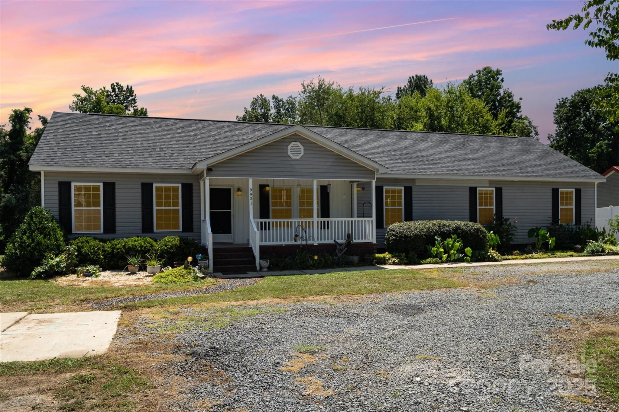 9921 Lancaster Highway