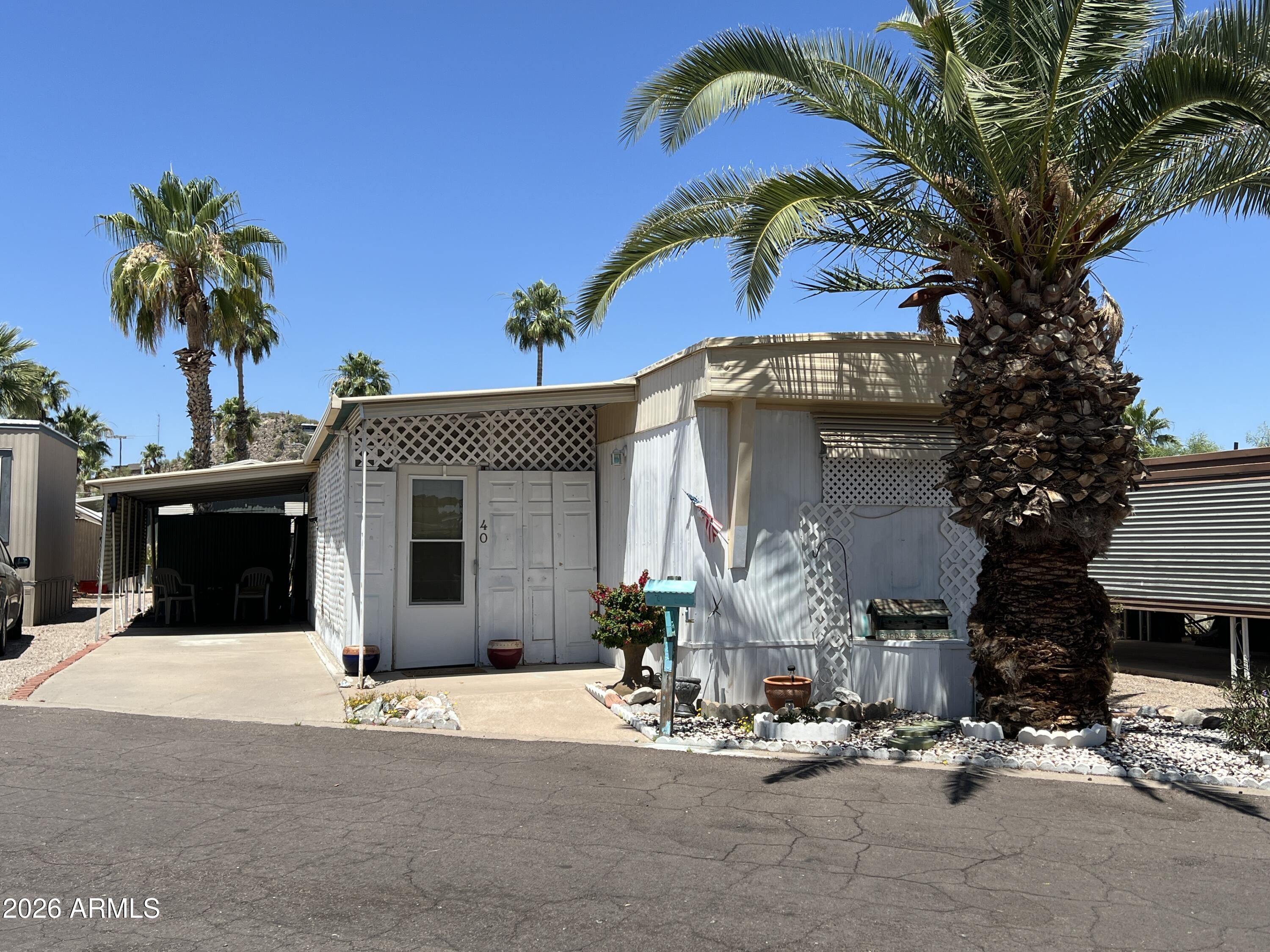 19225 N Cave Creek Road 40