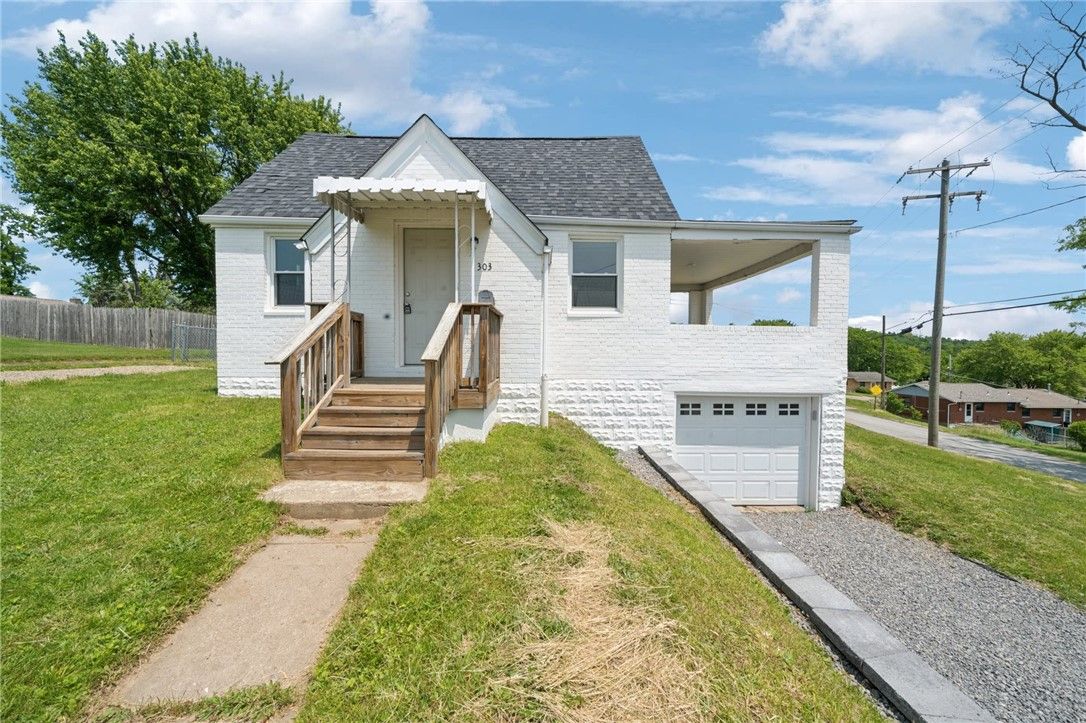 303 Sinclair St