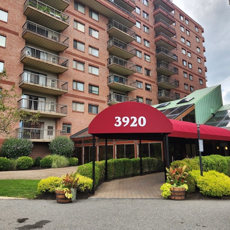 3920 Mystic Valley Pkwy 101