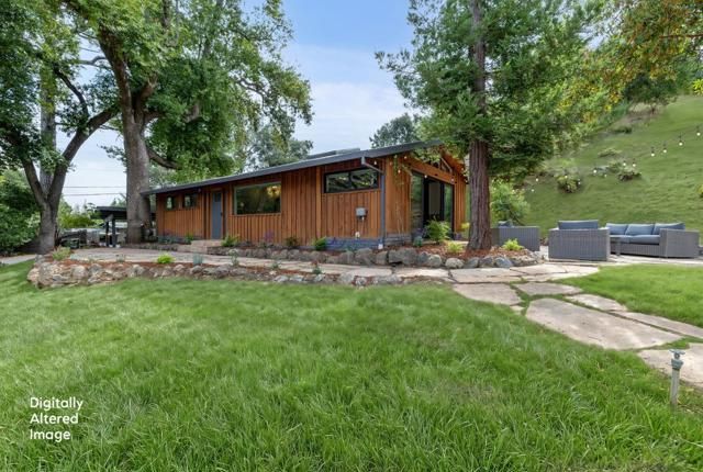 76 Old Spanish Trail