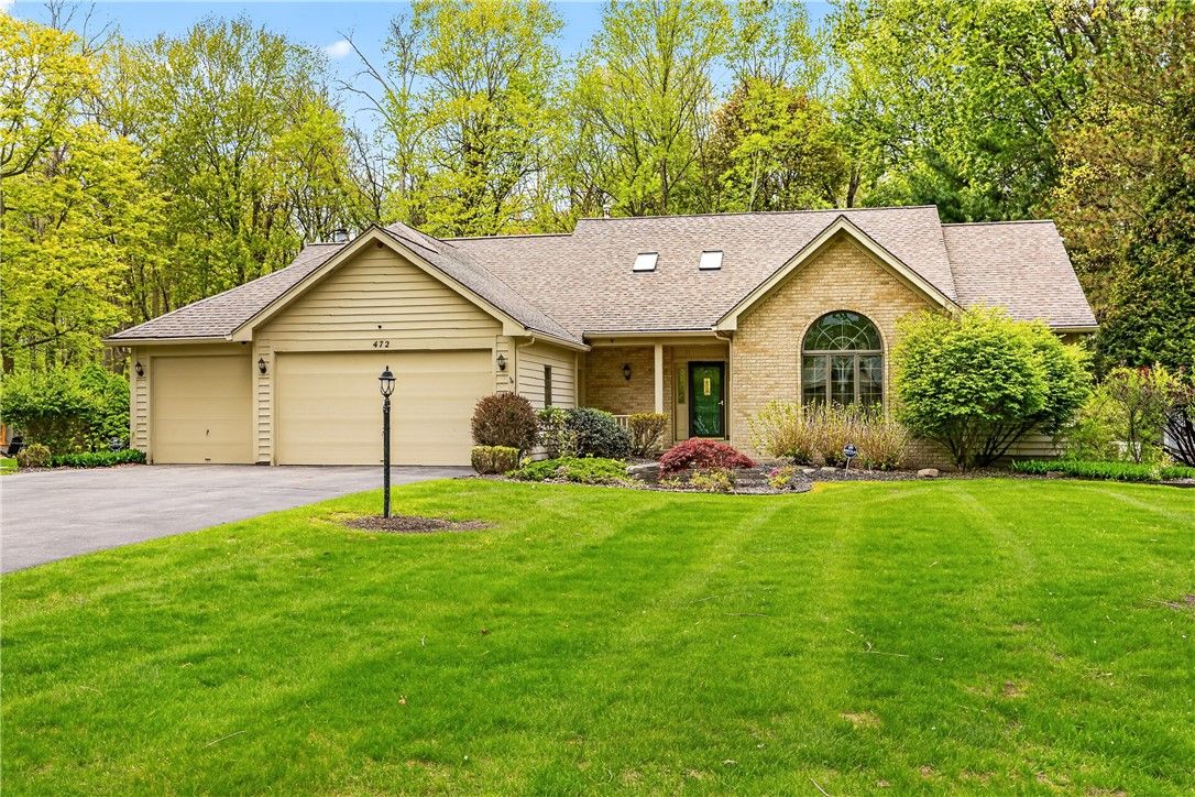 472 Maplewoods Ln