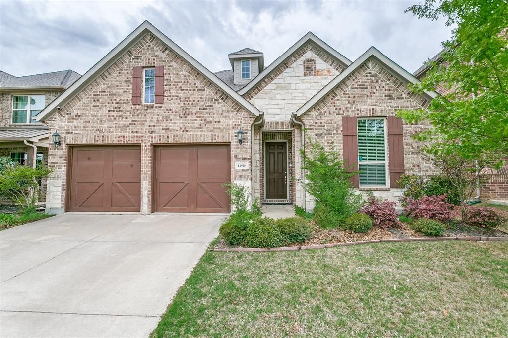 12925 Oakvale Trail