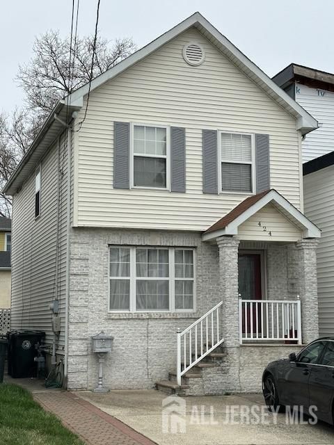 424 Thomas Street