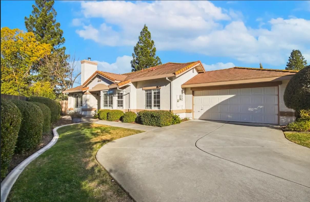 15245 Medella Circle