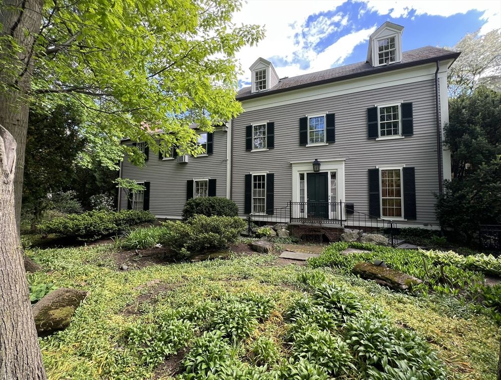 12 Ash Street Place