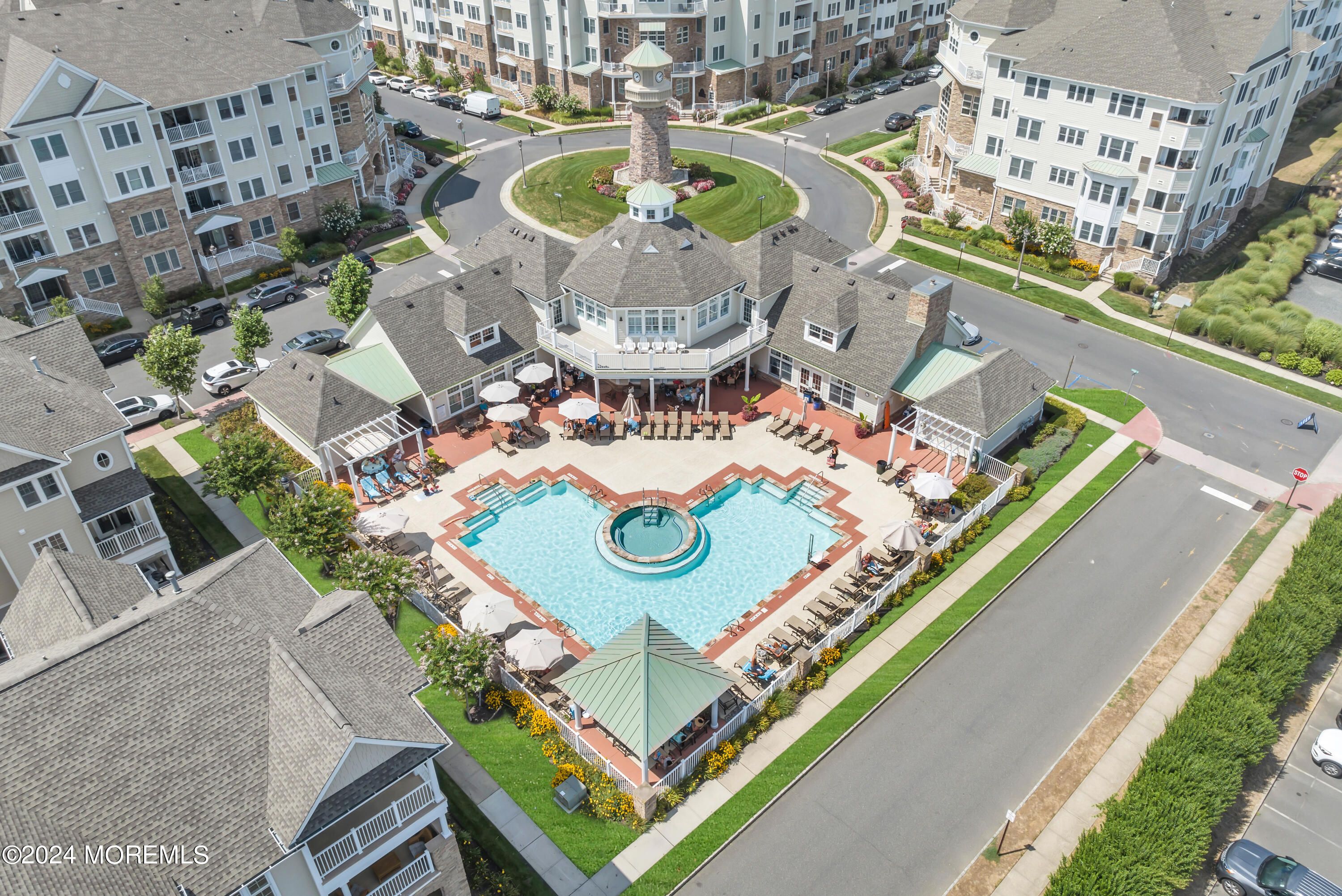 33 Cooper Avenue 307