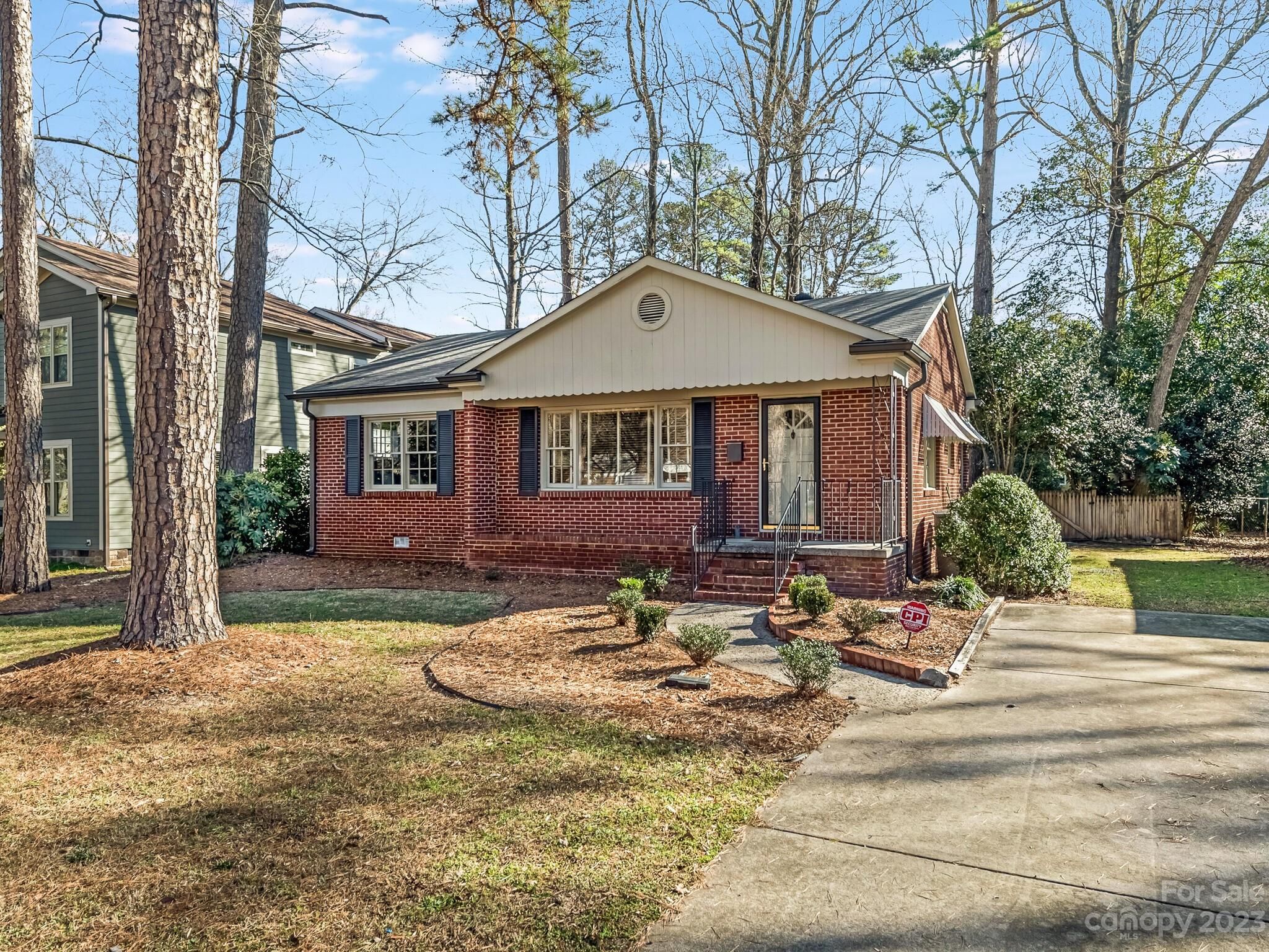 2426 Arnold Drive