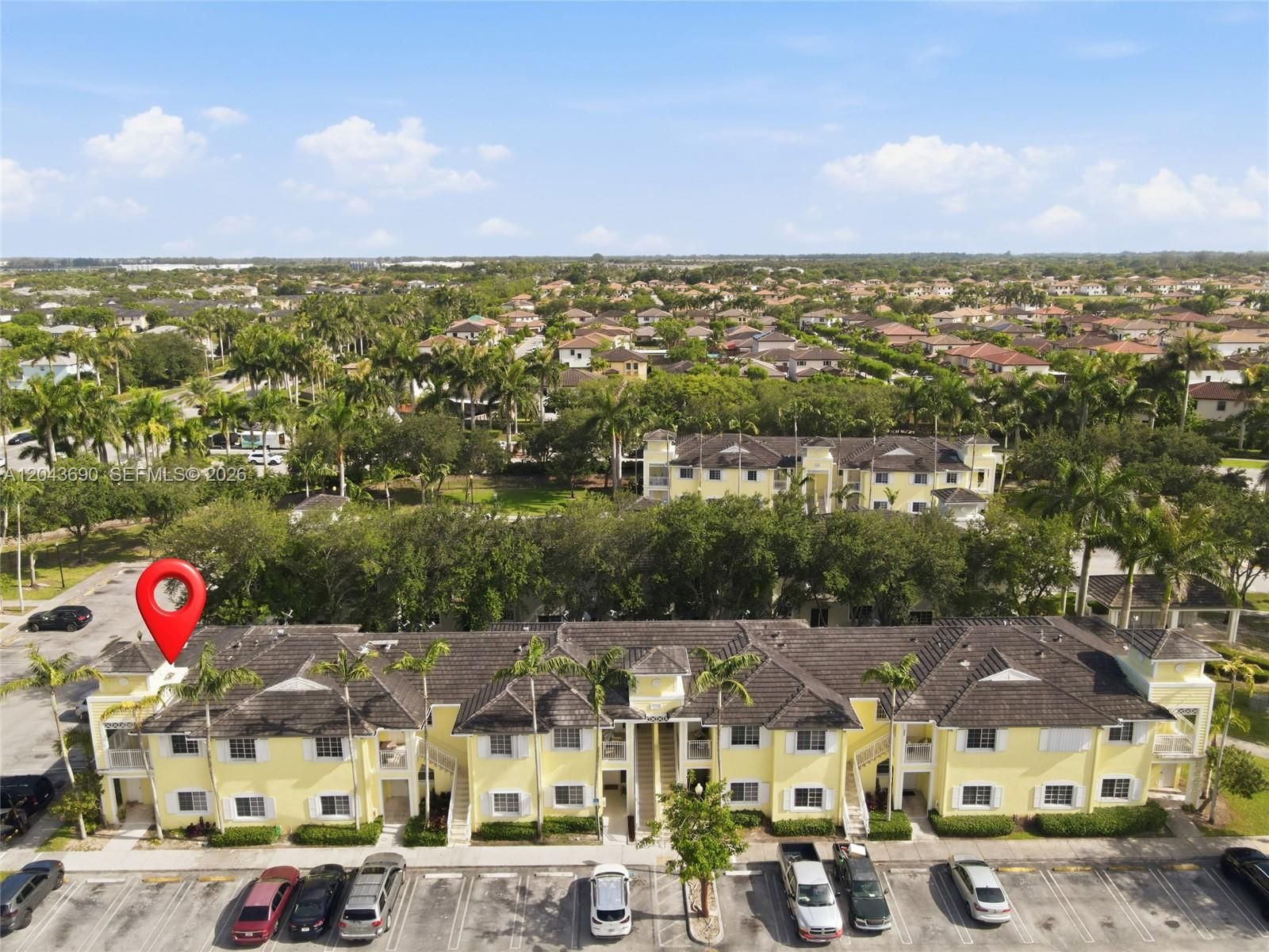 2728 Ne 3rd Court 201
