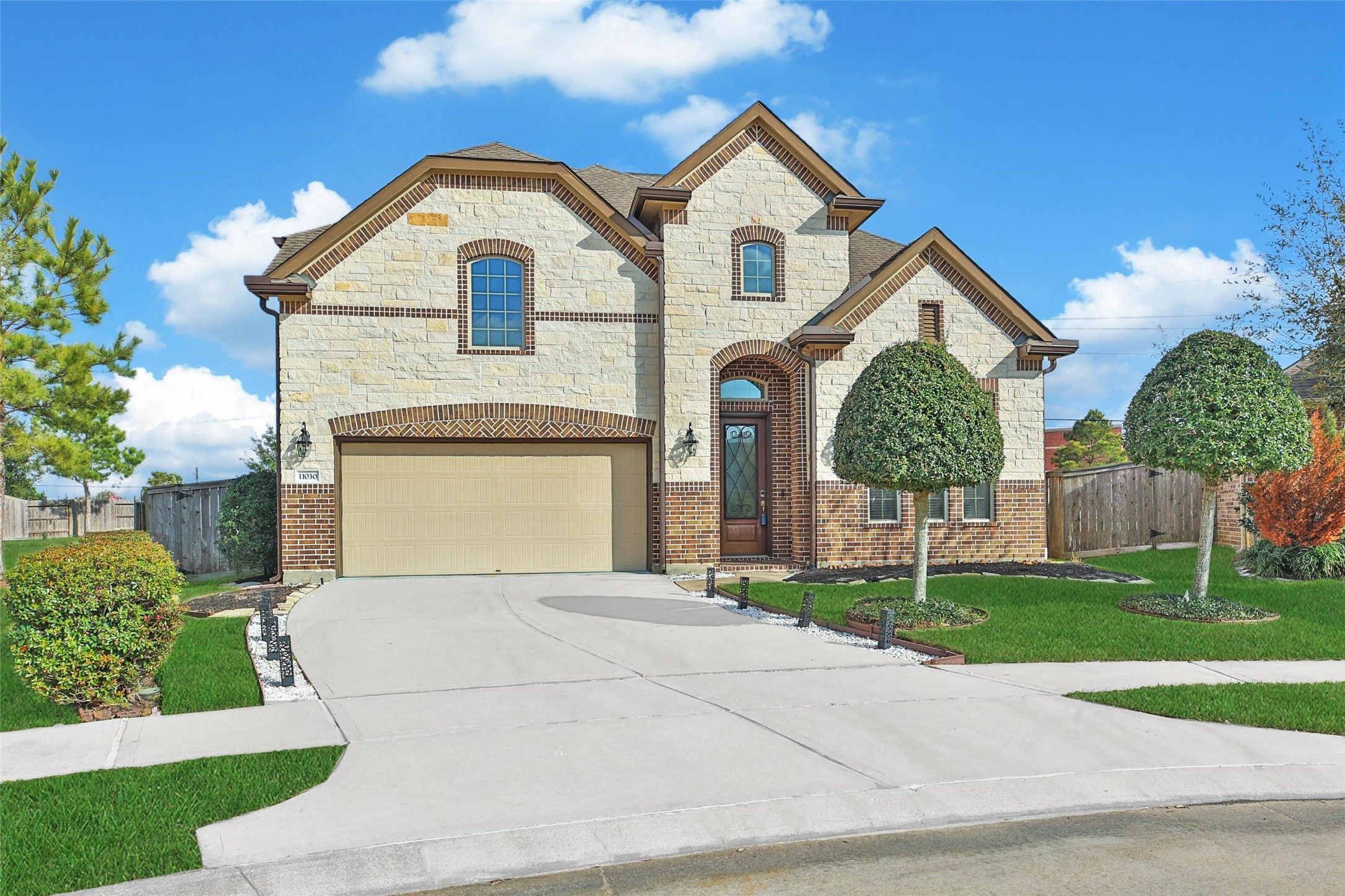 11030 Sarah Bluff Lane