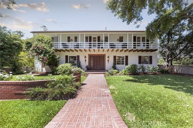 515 N Vista Bonita Avenue