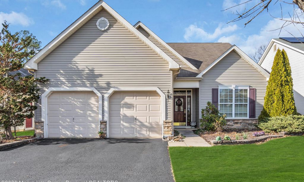 The Enclave at the Fairways