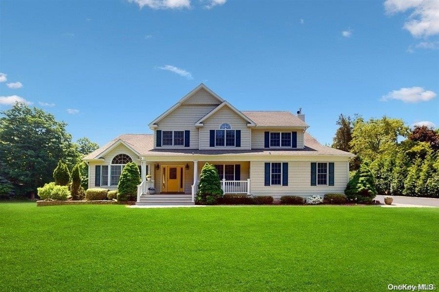 2 Pond Field Court