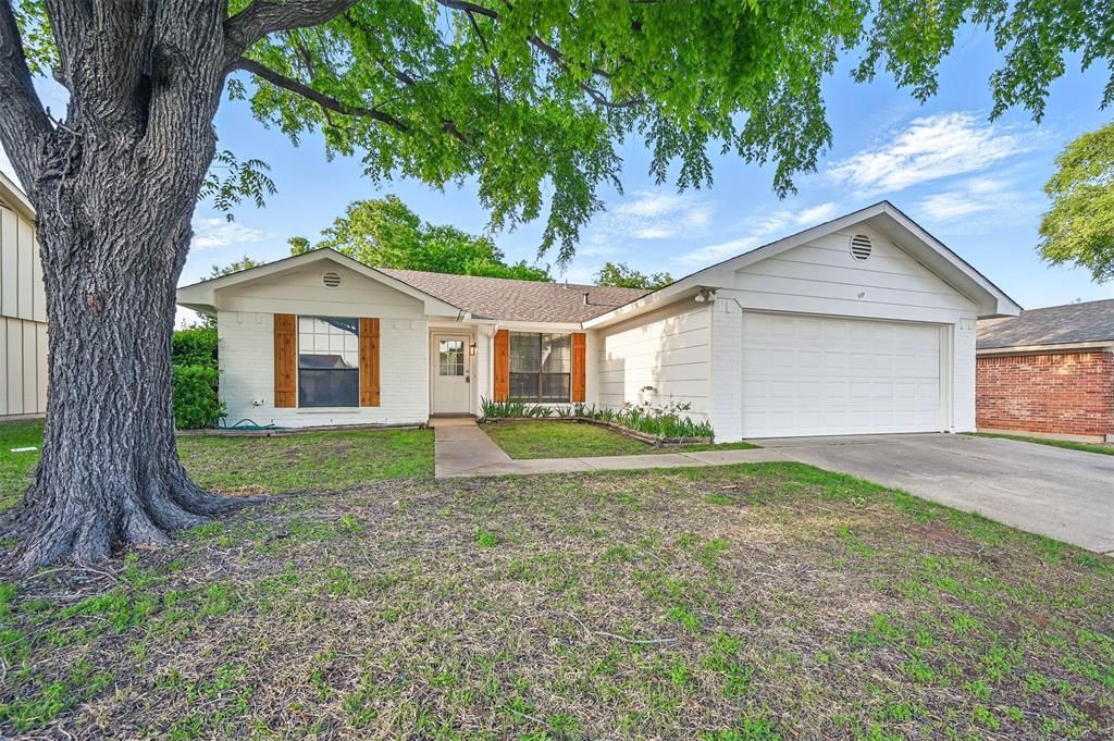 5909 Chisholm Trail