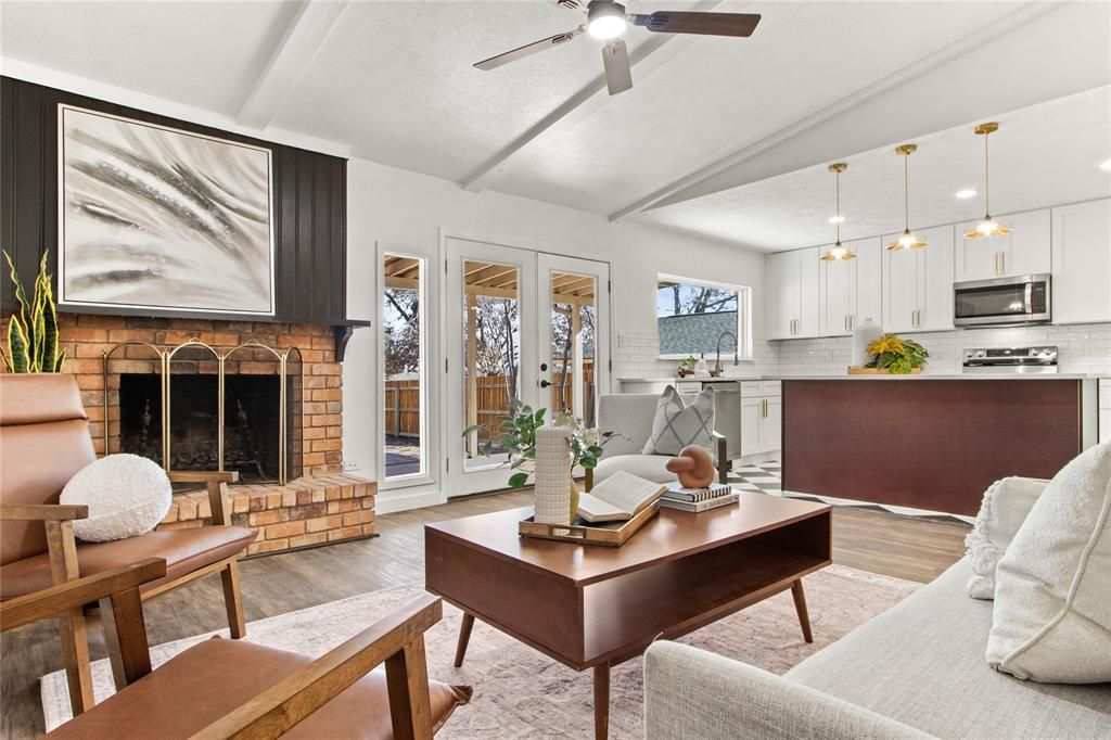 6422 Green Valley Drive