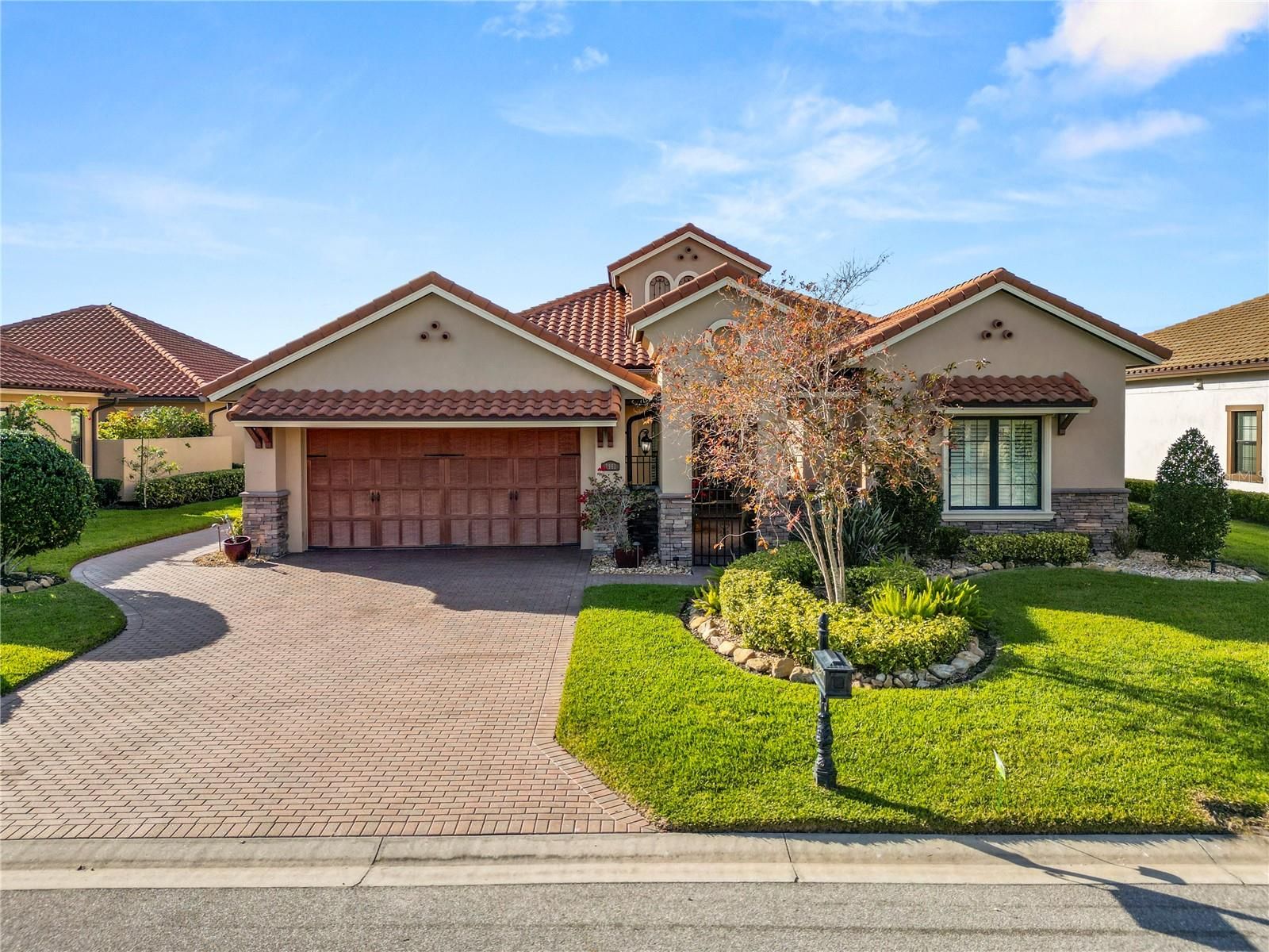 2961 Sanctuary Circle