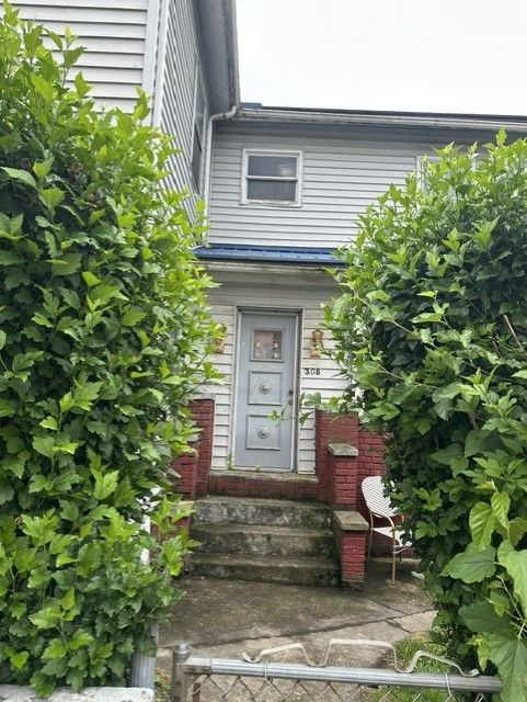 308 Phillips St