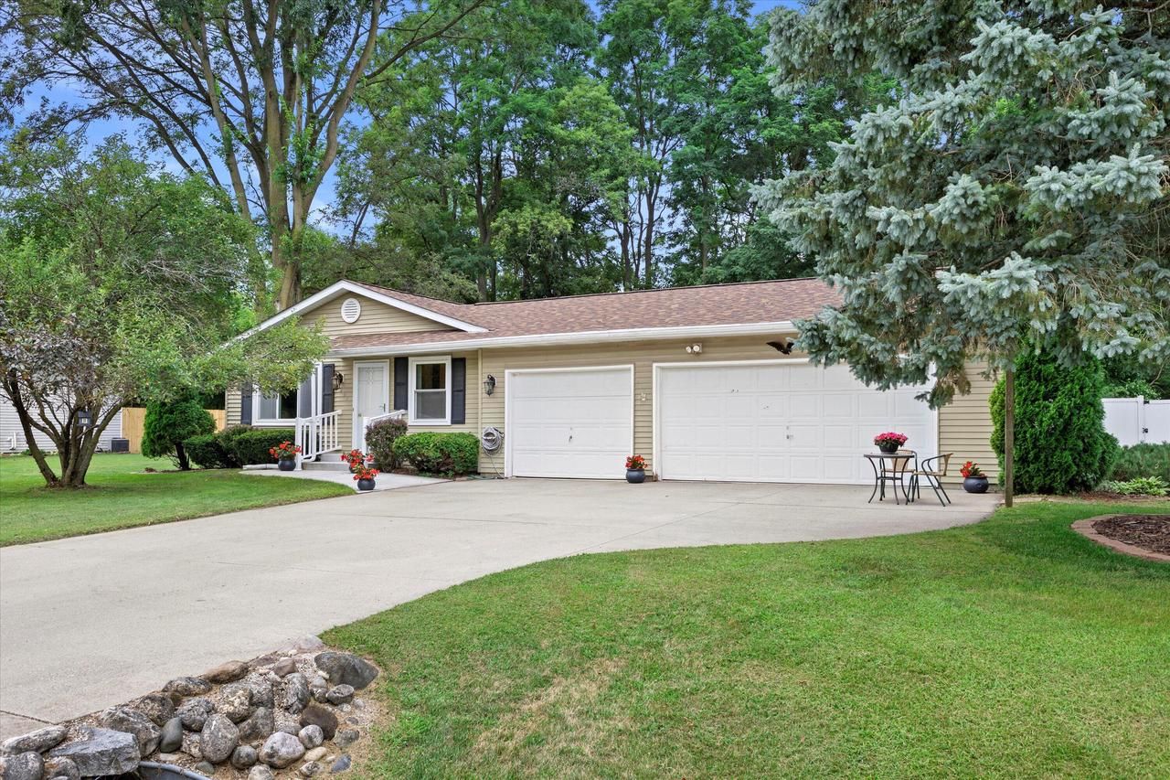 207 North Parkview Drive
