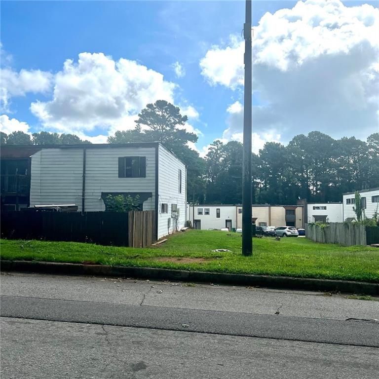 5918 Sutcliff Square