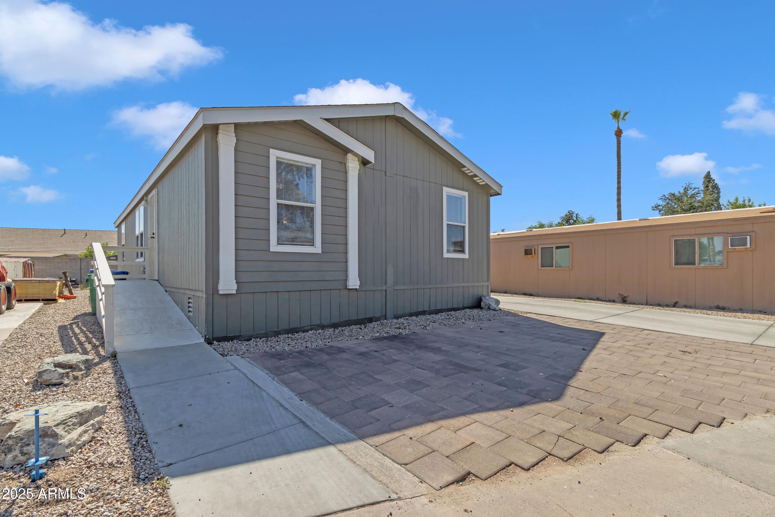 1650 S Arizona Avenue 352