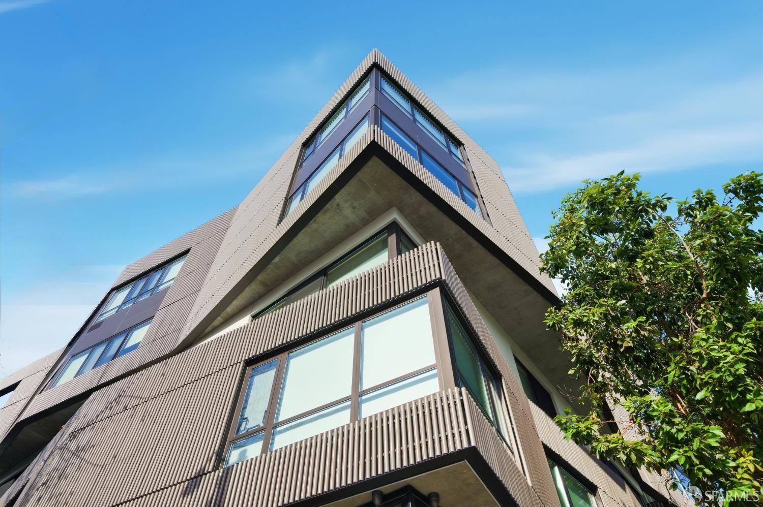 400 Grove Street 305