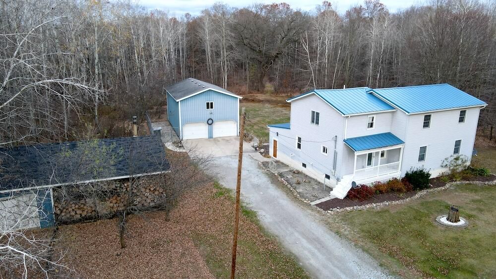 4563 Grim Road