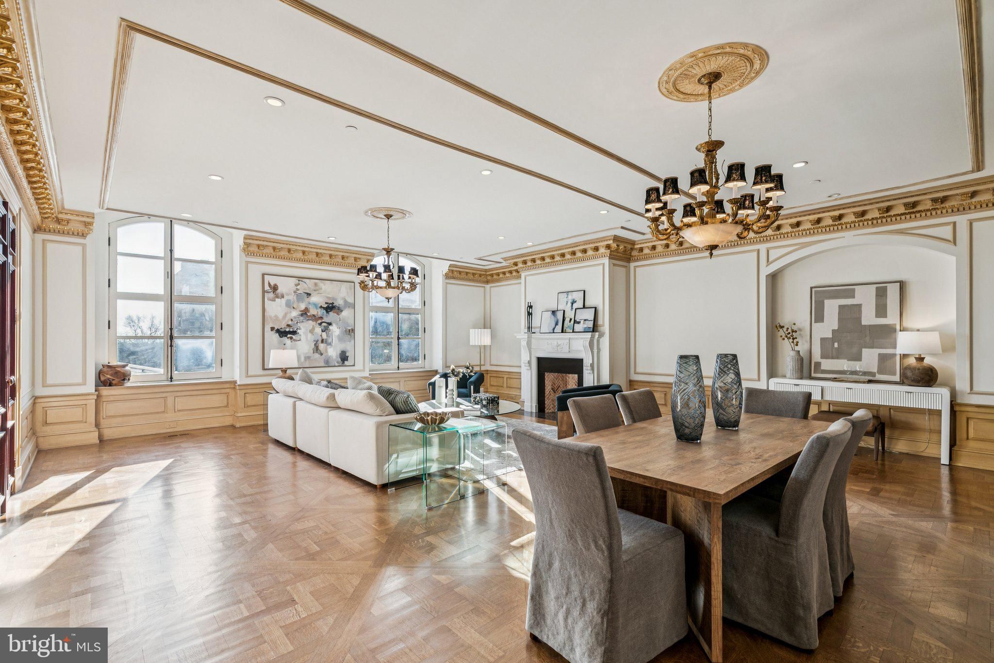421 Chestnut Street 401