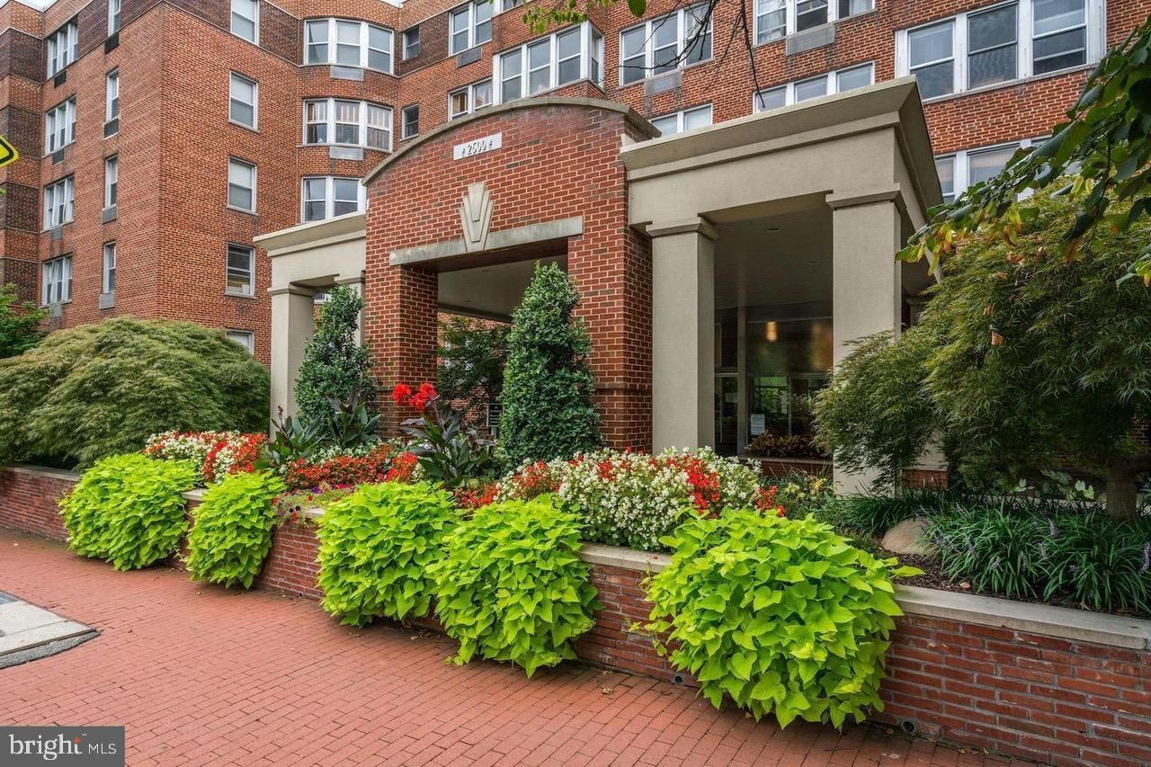 2500 Q Street Nw 130