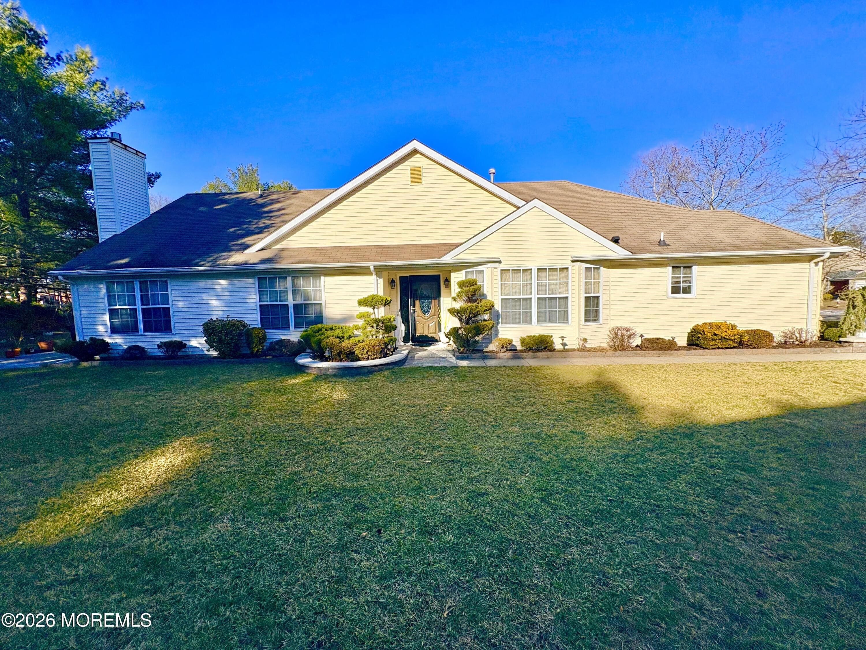 16 Round Valley Court