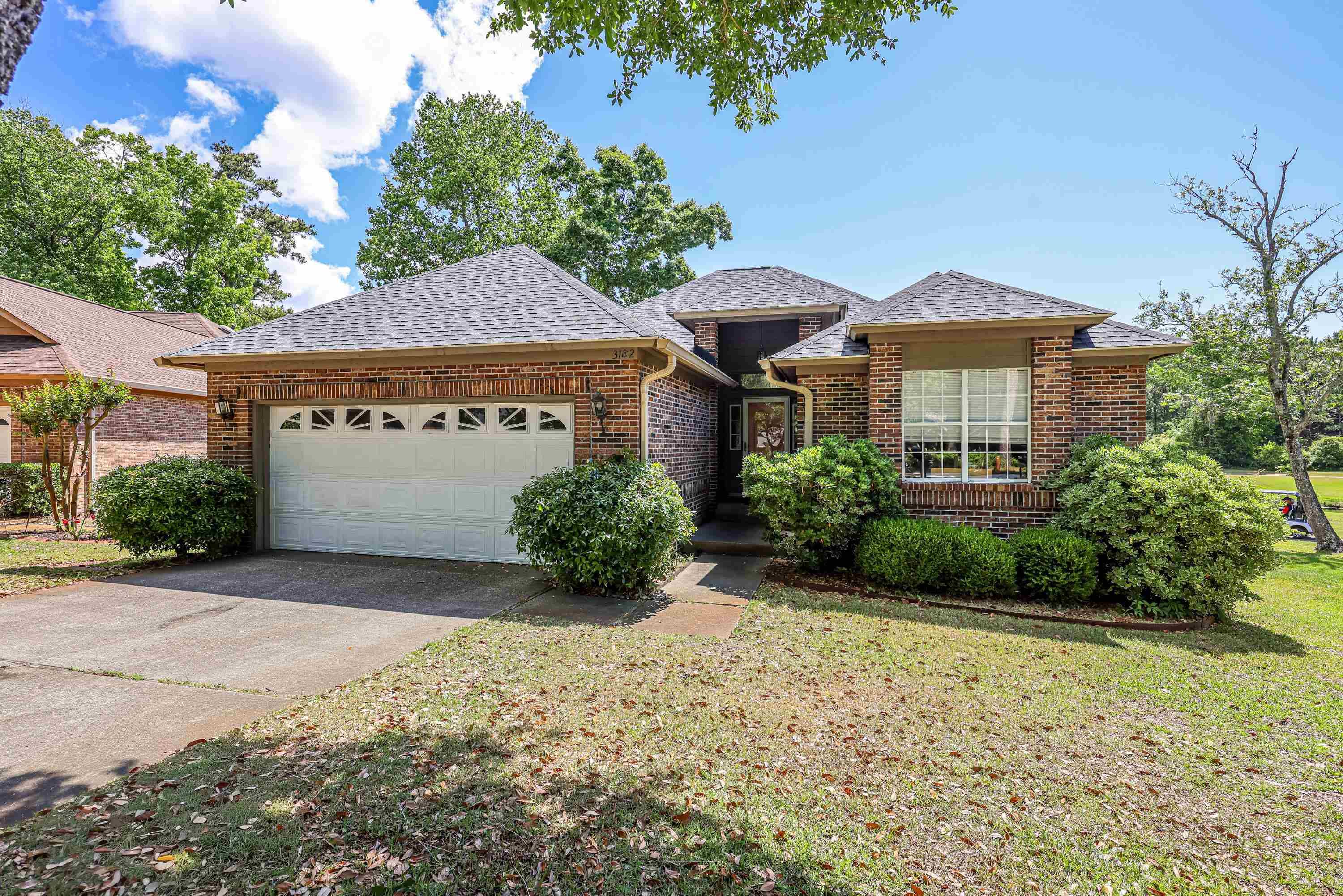 3182 River Bluff Ln.