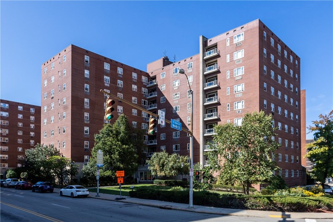 4625 Fifth Avenue 209