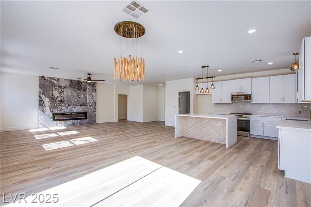 5653 Artesia Lake Court