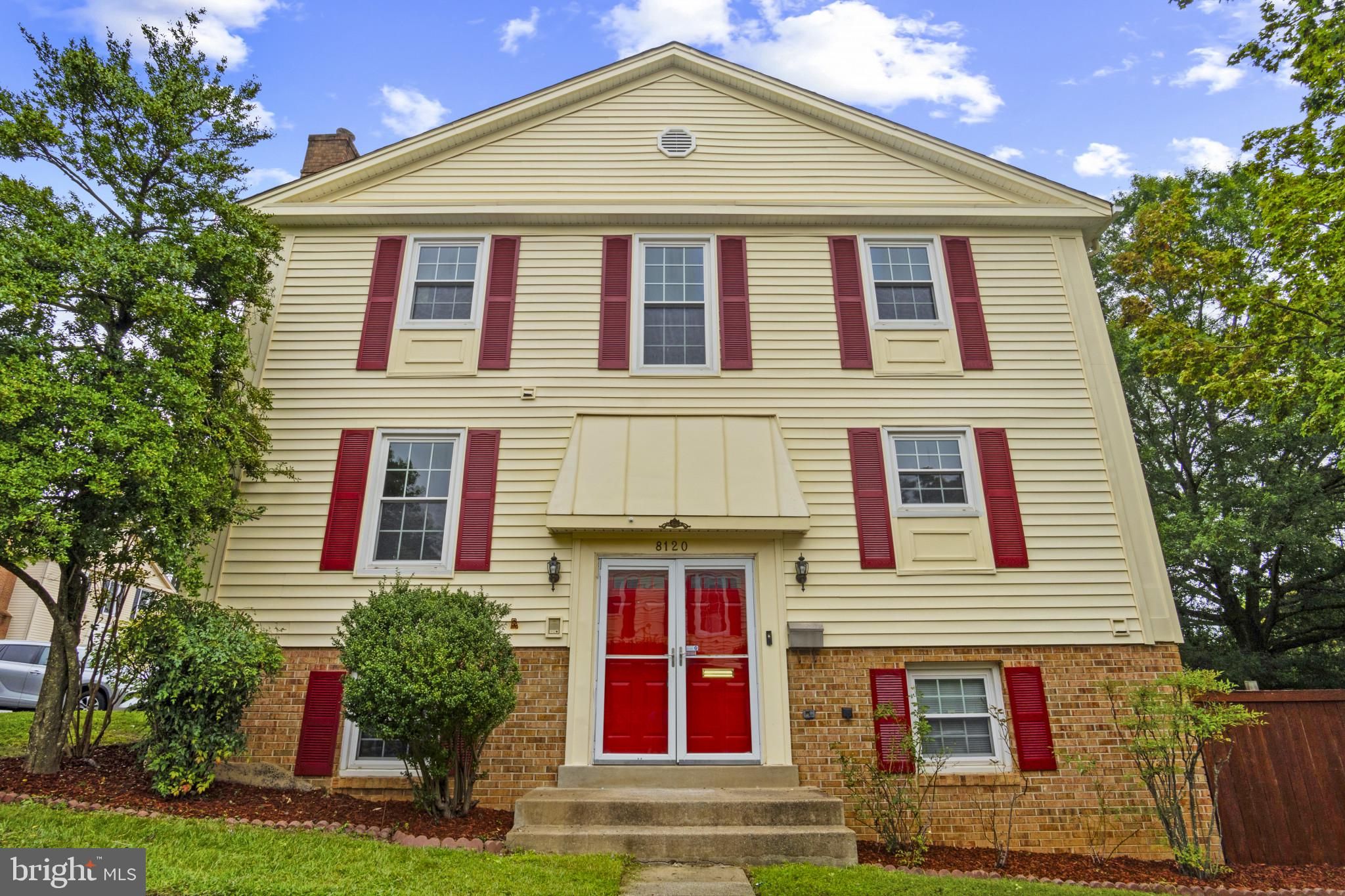 8120 Sleepy View Lane