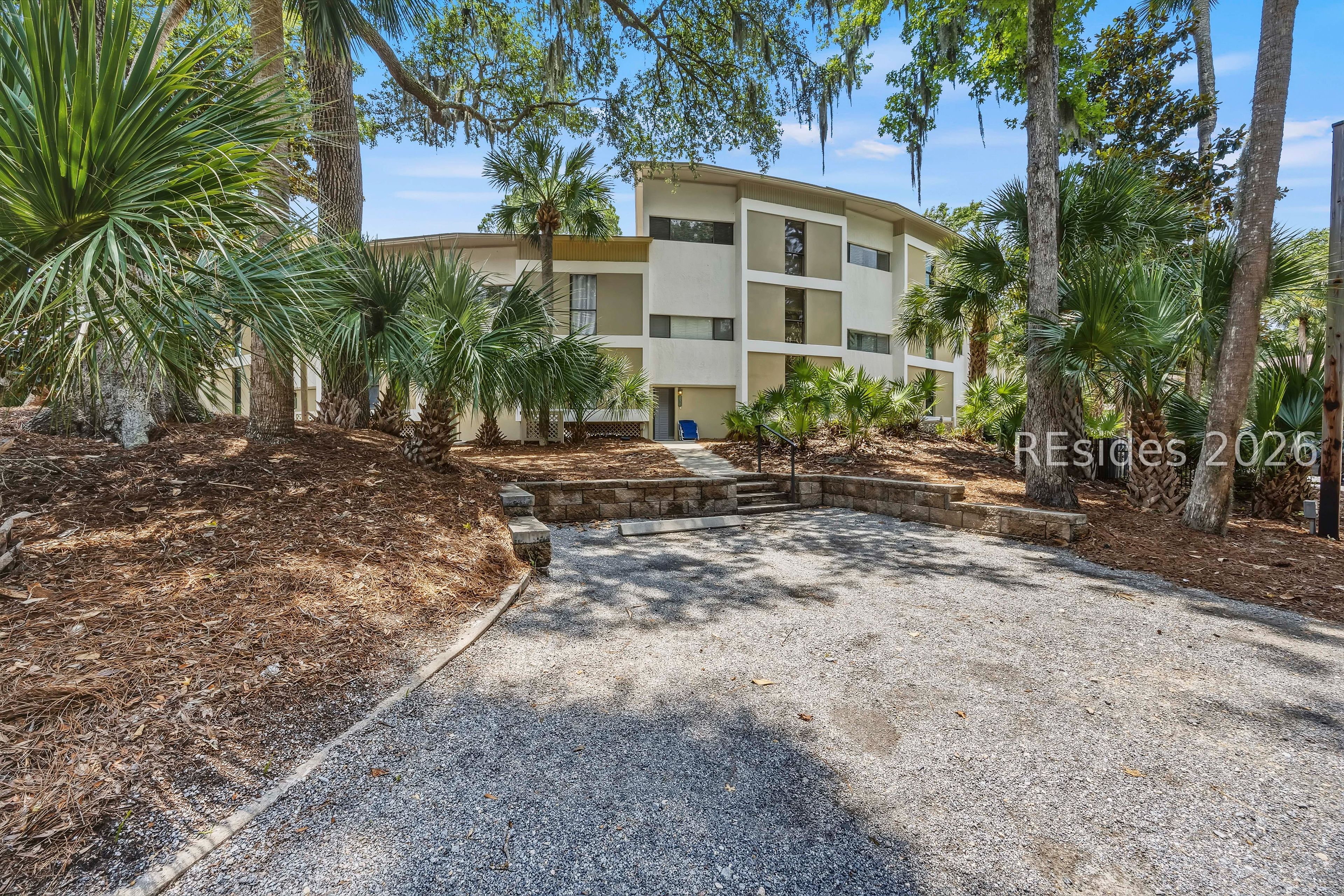42 S Forest Beach Drive 3076