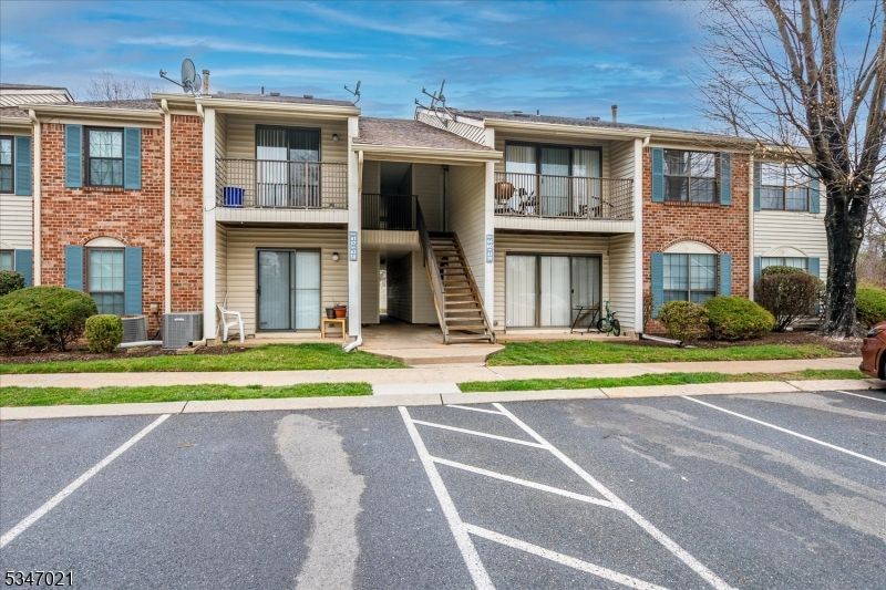 59 Taylor Dr