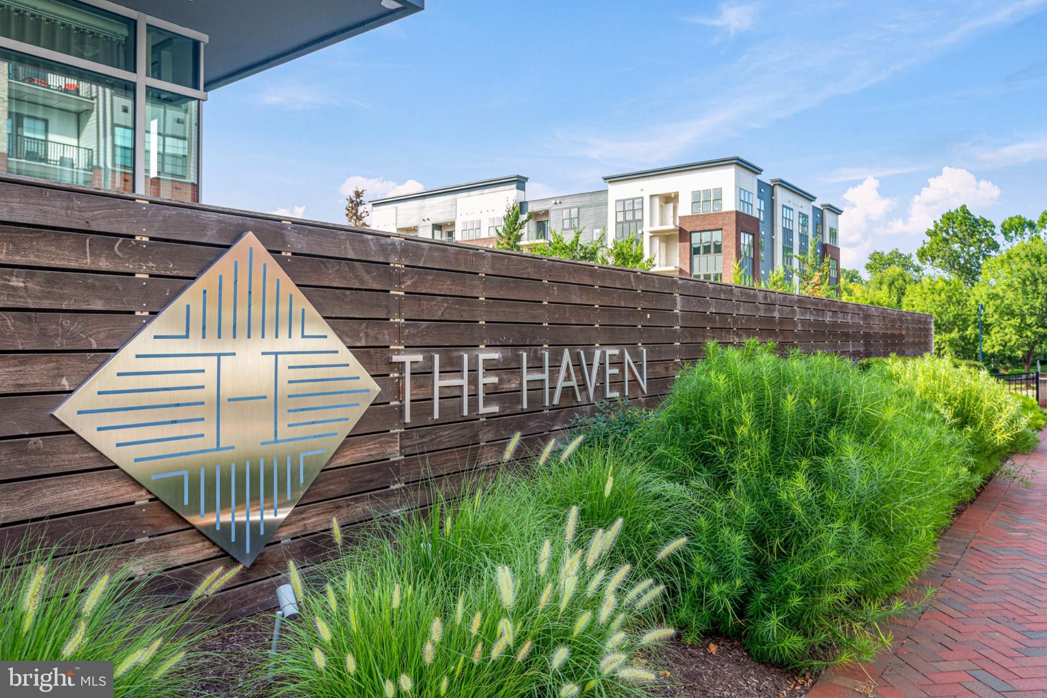145 Riverhaven Drive 208