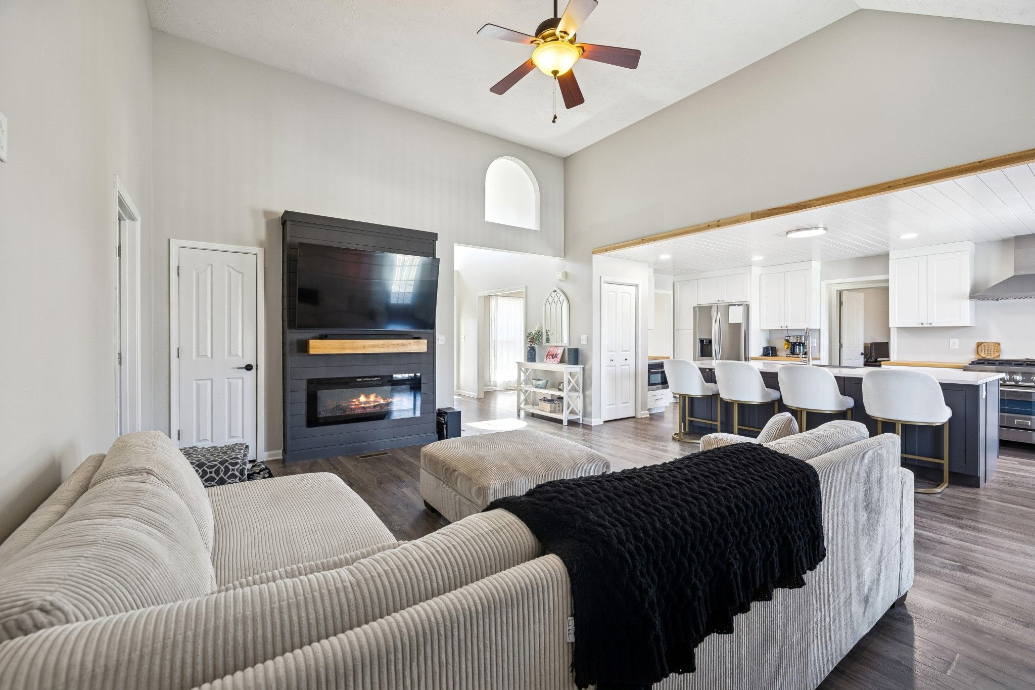 963 Beldon Station Ln