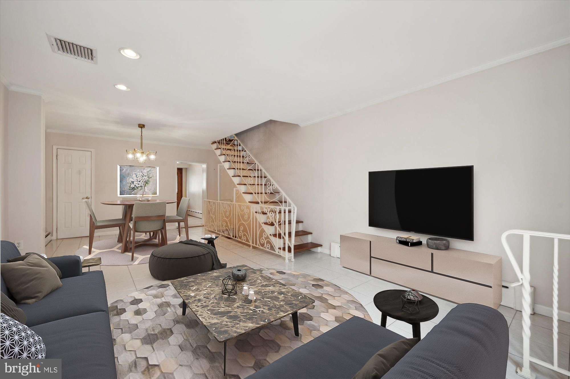 2436 S Bancroft Street